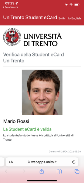 Pagina web di verifica della Student eCard: si vedono il marchio di UniTrento, il titolo 'Verifica della Student eCard UniTrento', la foto e il nome e il cognome dello studente o della studentessa e la frase 'La Student eCard è valida'